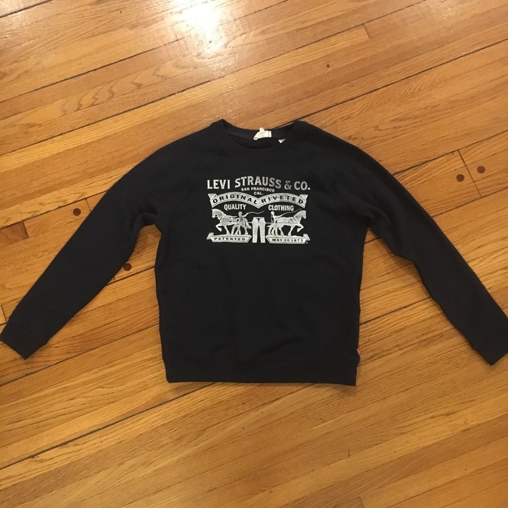Navy Levi’s Sweatshirt